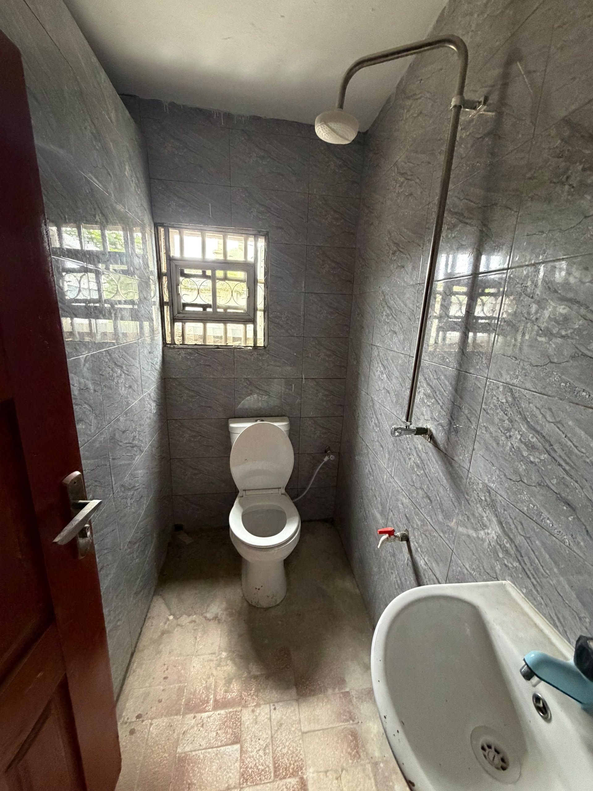 3BEDROOM FLAT - 6