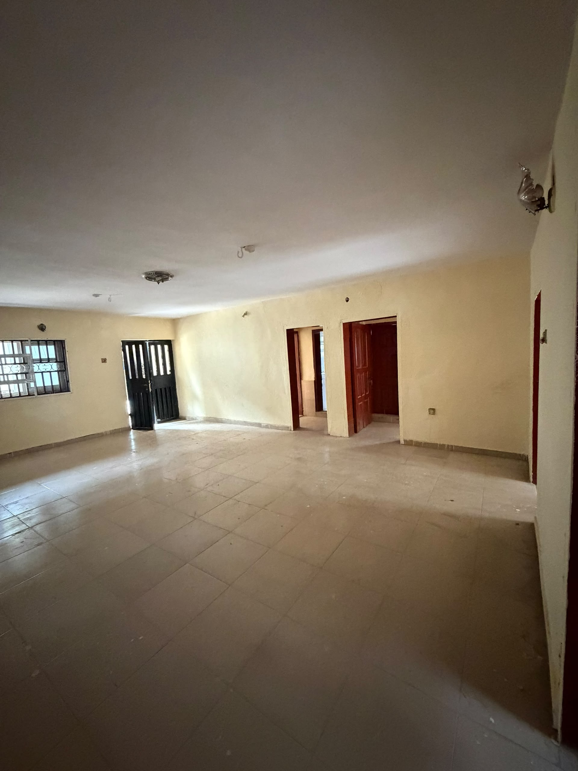 3BEDROOM FLAT - 11