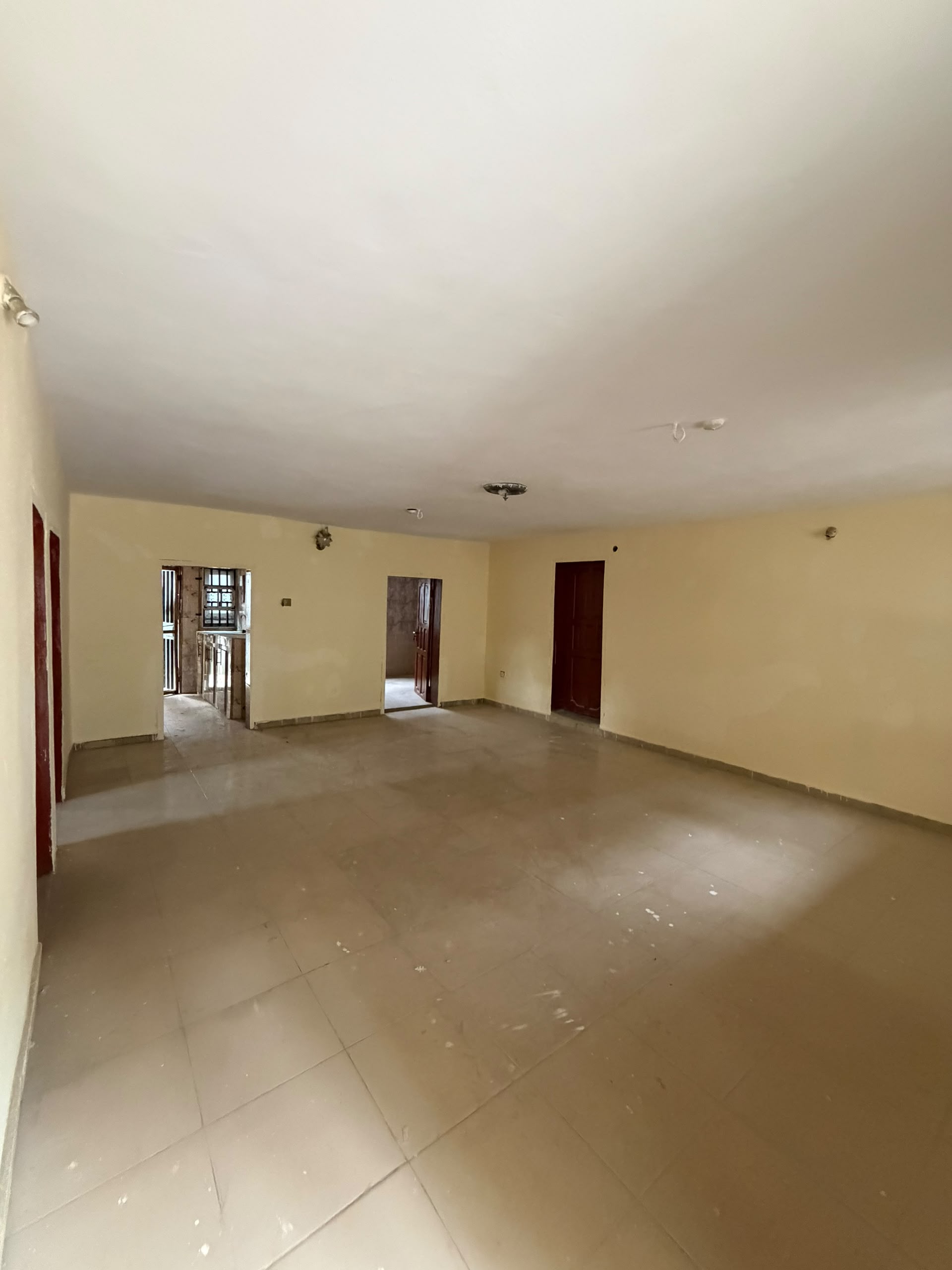 3BEDROOM FLAT - 4