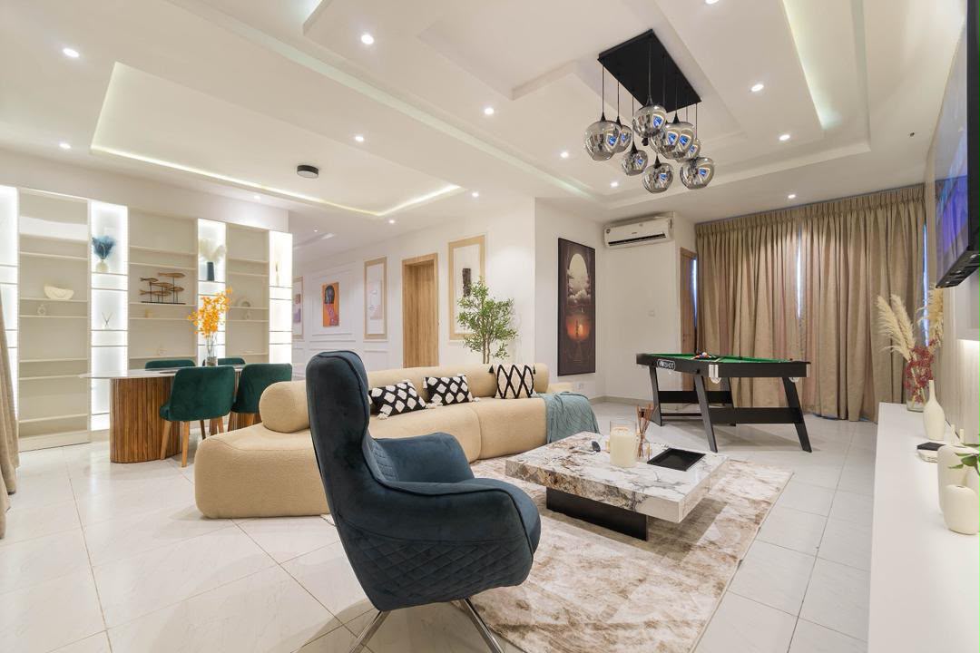 2 Bedroom Apartment Shortlet at Tokunbo Omisore, Lekki Phase 1