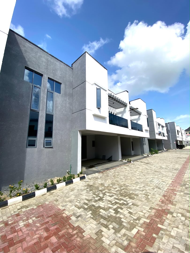 4 Bedroom Terrace with BQ for Rent in Ajah, Lagos