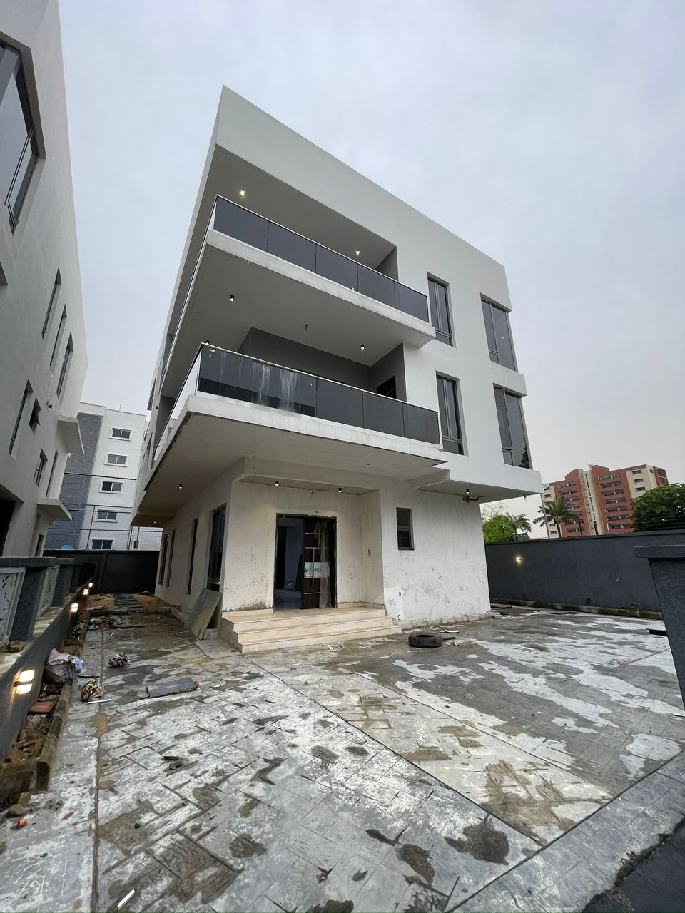Spacious 6 Bedroom Fully Detached Duplex for Sale in Old Ikoyi, Lagos