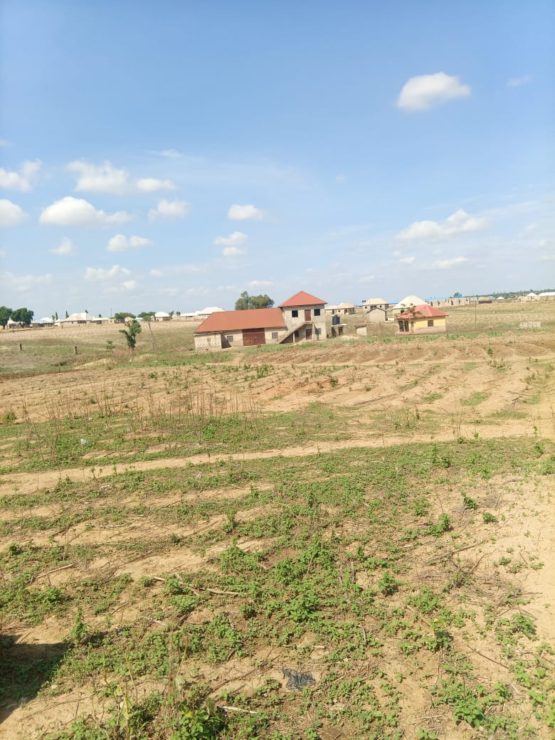 Land for Sale in Gidan Mango, Minna - 1