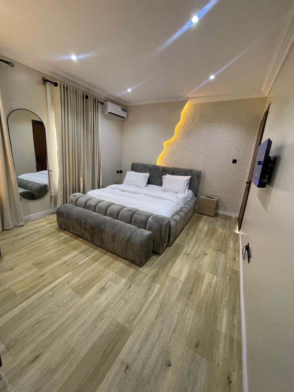 Cozy 2 Bedroom Apartment in Ikoyi
