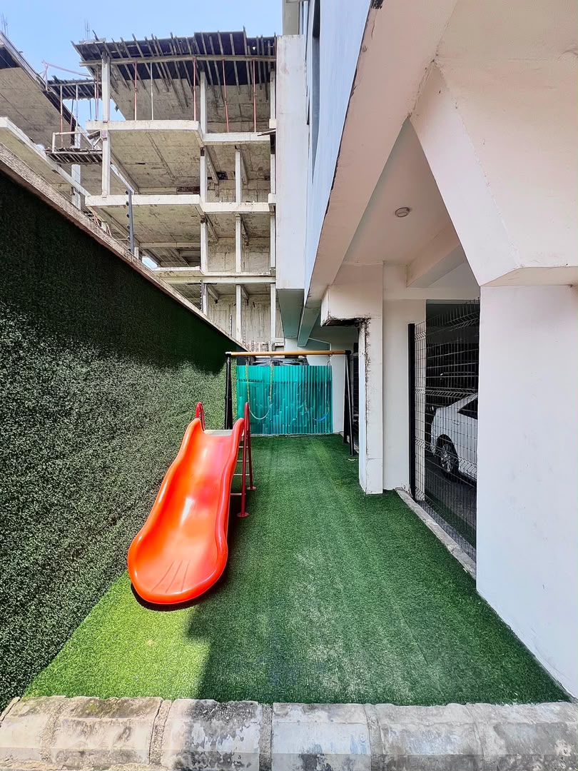 Furnished 3-Bedroom Apartment with Boys' Quarters for Rent in Ikoyi, Lagos - 13