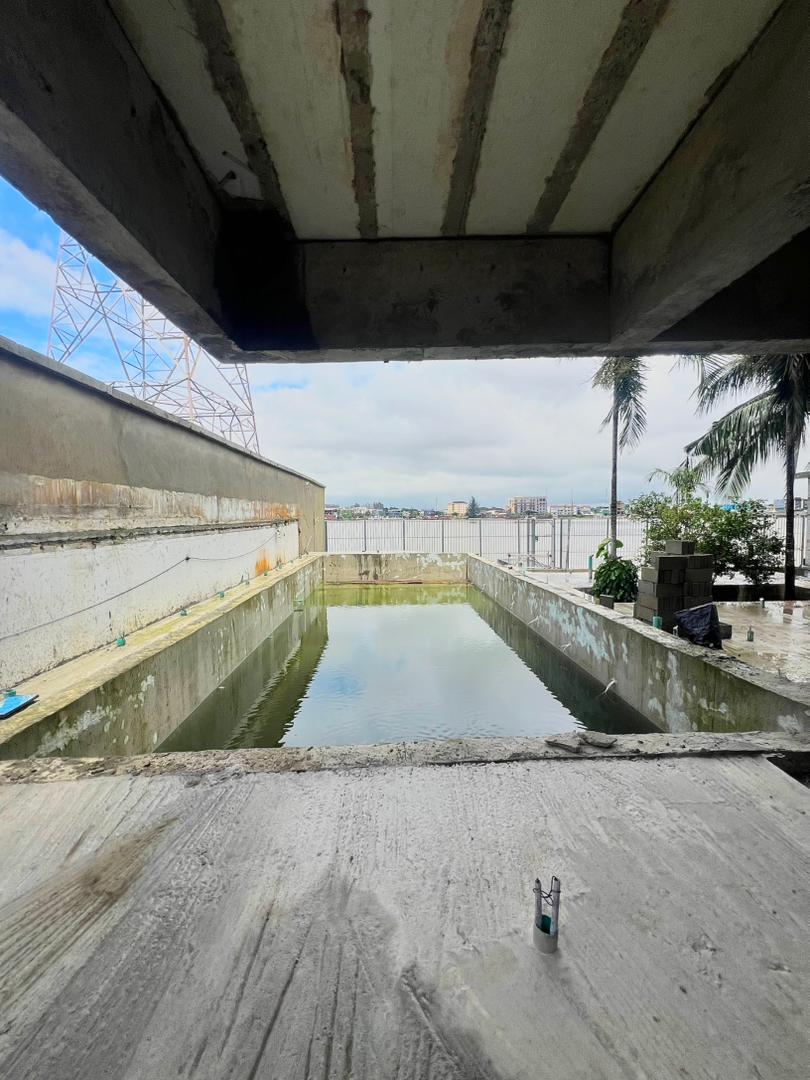 3 Bedroom Waterfront Apartment with BQ for Sale in Banana Island, Lagos - 17