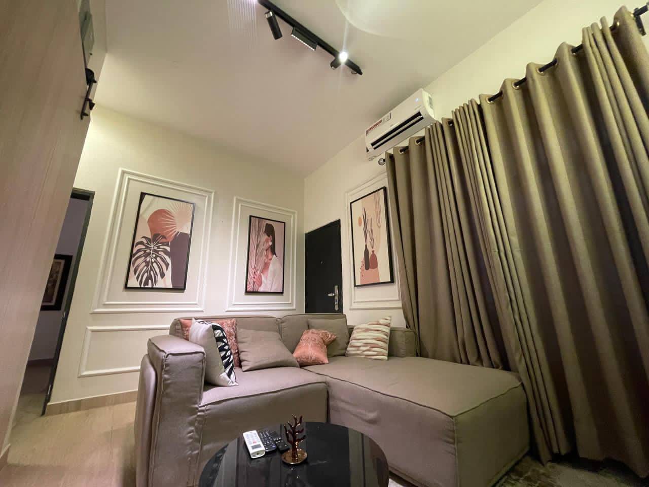 1 Bedroom Shortlet in Omorinre Johnson, Lekki Phase 1