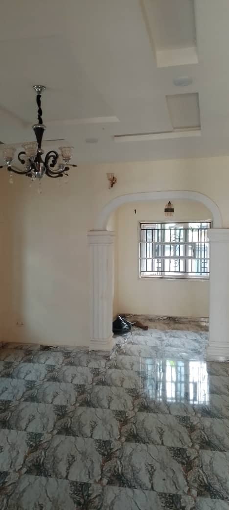 2 Bedroom Flat for Rent in Agbofieti Area