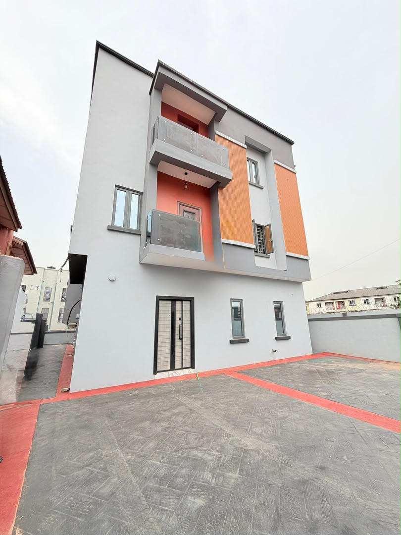 4 Bedroom Fully Detached Duplex for Sale in Magodo Phase 1 GRA, Lagos