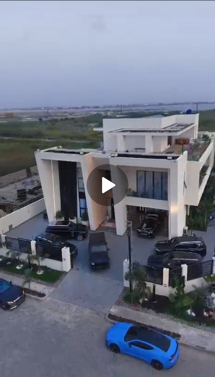 5 Bedroom Duplex for Sale in Lekki Phase 1, Lagos