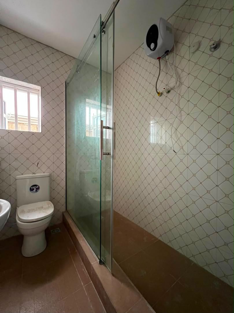 4 Bedroom Duplex for Rent in Abraham Adesanya, Ajah - 6
