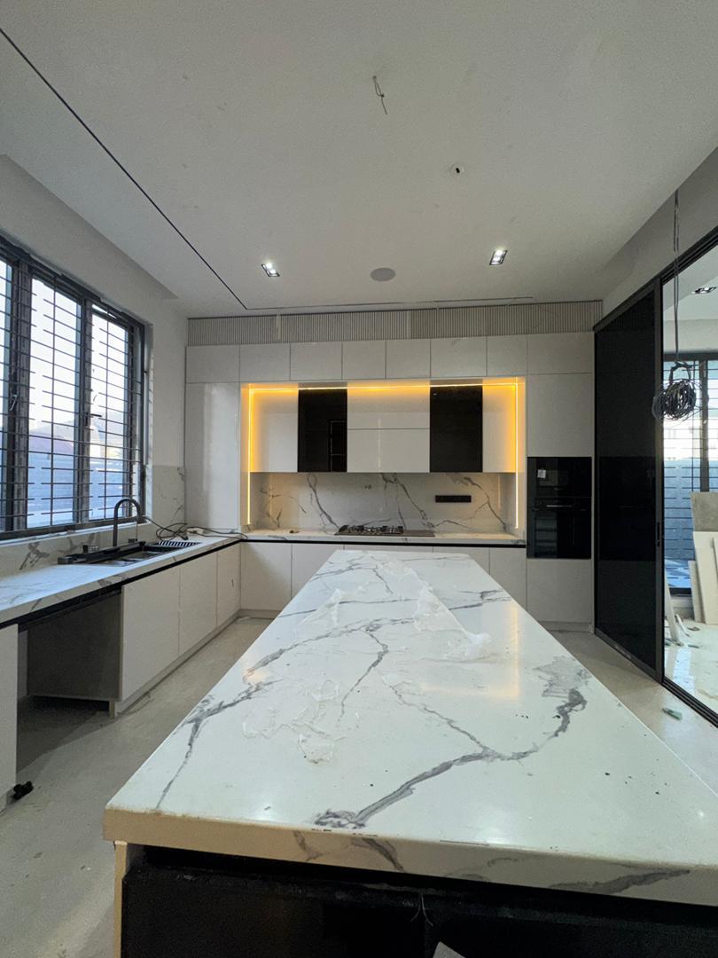 5 Bedroom Duplex for Sale in Lekki Phase 1, Lagos - 5