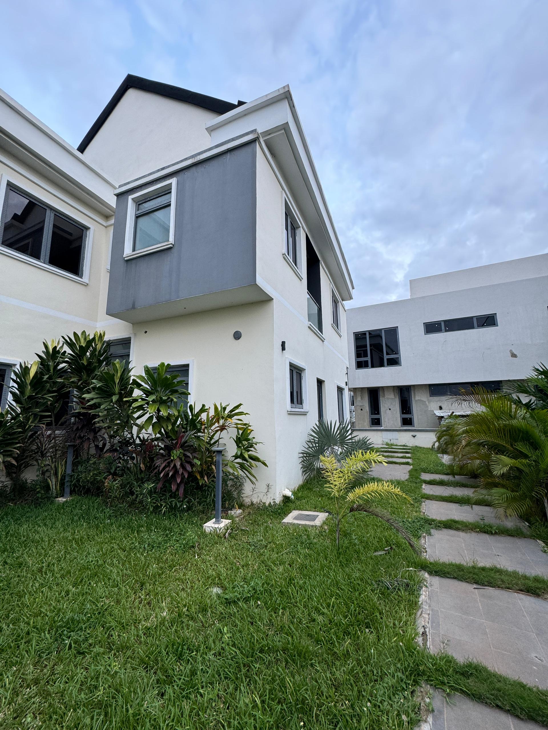 4 Bedroom Duplex for Rent in Cowrie Creek Estate, Ikate