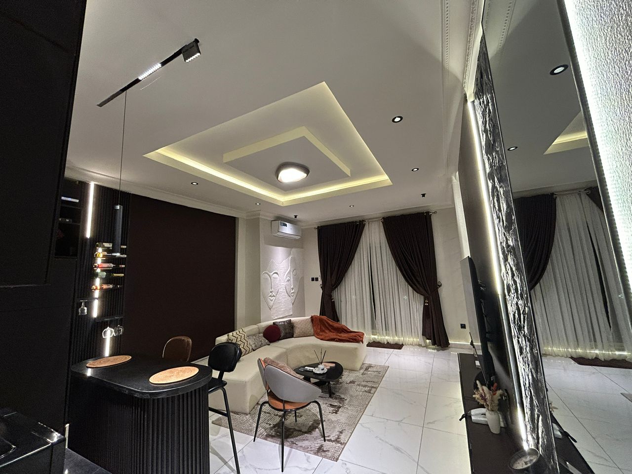1 Bedroom Shortlet Property in Lekki Phase 1, Lagos