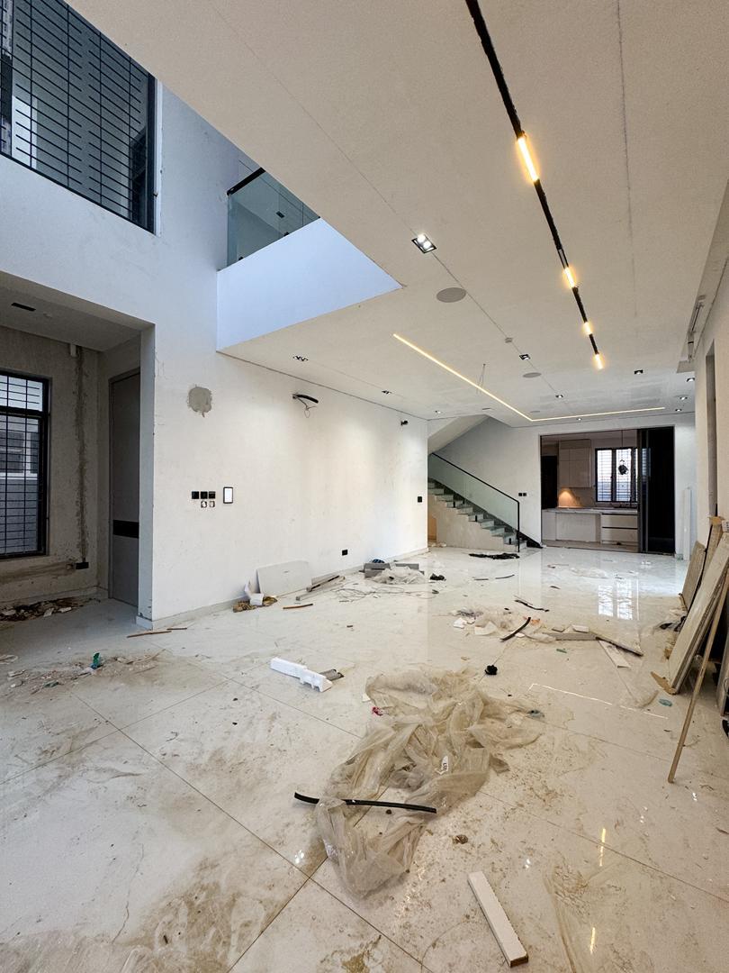 5 Bedroom Duplex for Sale in Lekki Phase 1, Lagos - 17