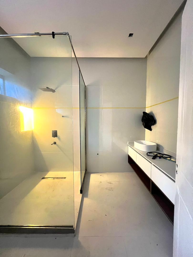 3 Bedroom Waterfront Apartment with BQ for Sale in Banana Island, Lagos - 15