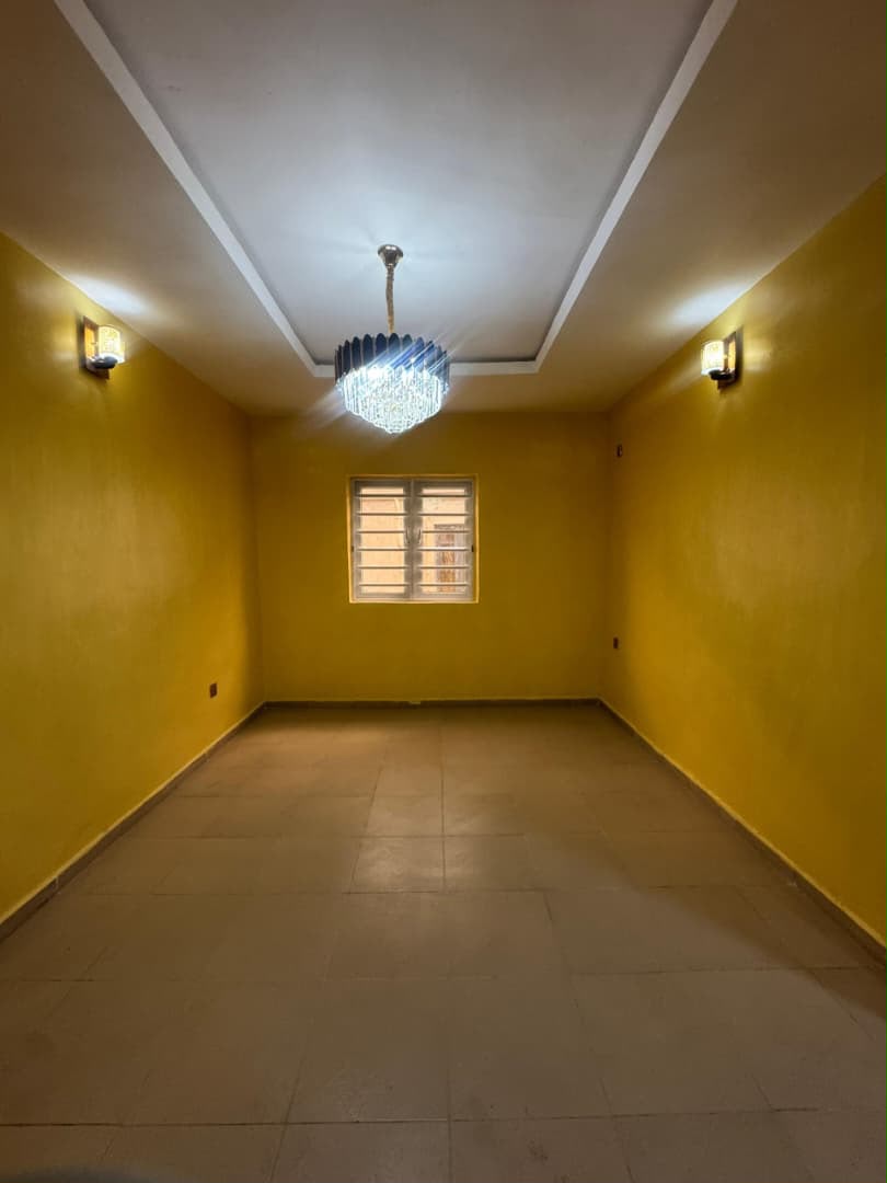 2 Bedroom Flat for Rent in Kolapo Ishola GRA
