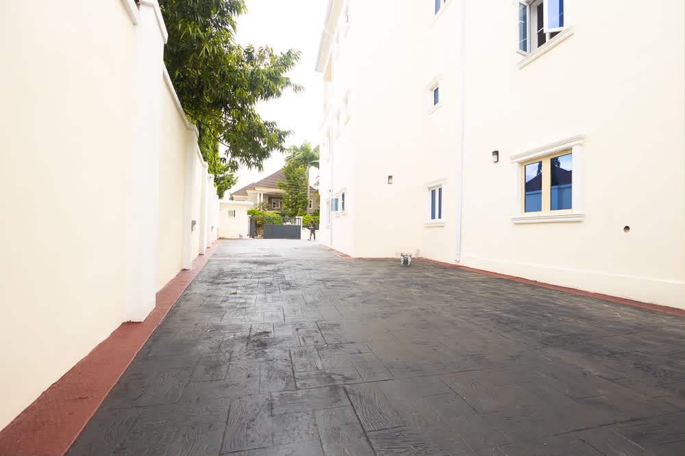 10-Unit Mixed Investment Property for Sale in Lokogoma, Abuja - 58
