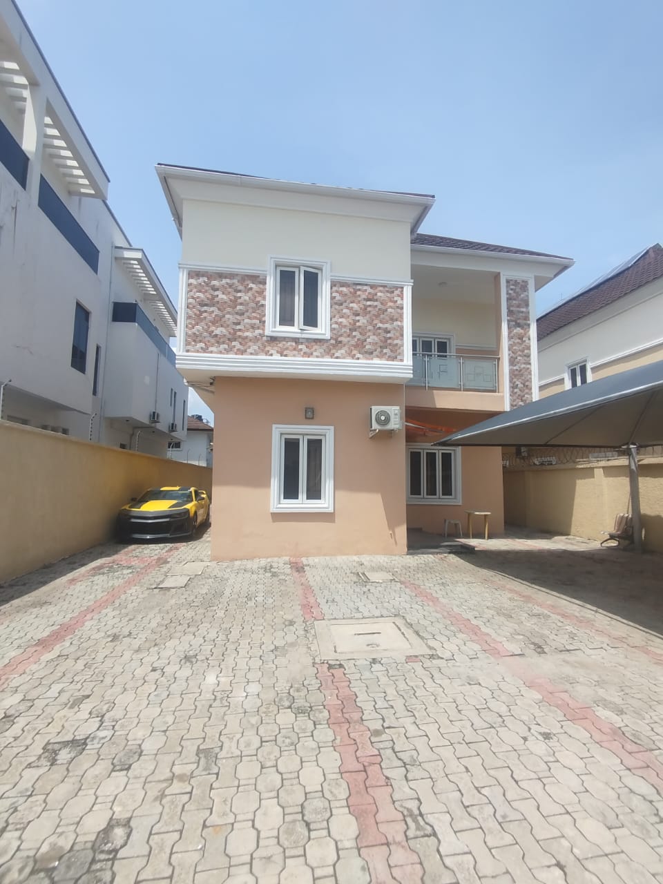 500sqm Land with 5 Bedroom House for Sale in Lekki Phase 1, Lagos