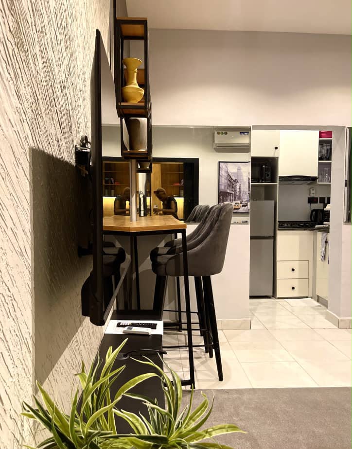 Luxurious 1-Bedroom Flat for Shortlet in Lekki Phase 1, Lagos