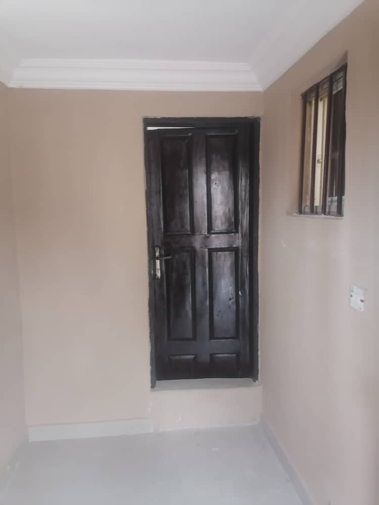 Room for Rent - 8