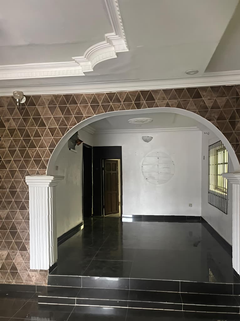 2 Bedroom Flat for Sale in Basorun, Ibadan