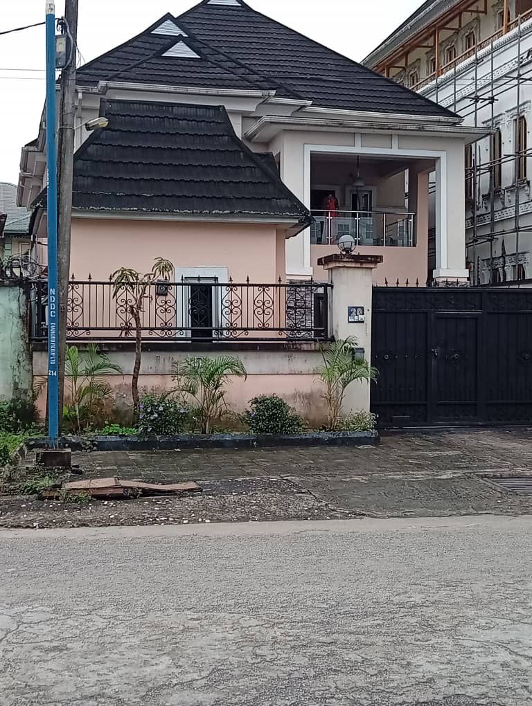 Beautiful Standard Luxurious 4 Bedroom Duplex for Sale at Eagle Island