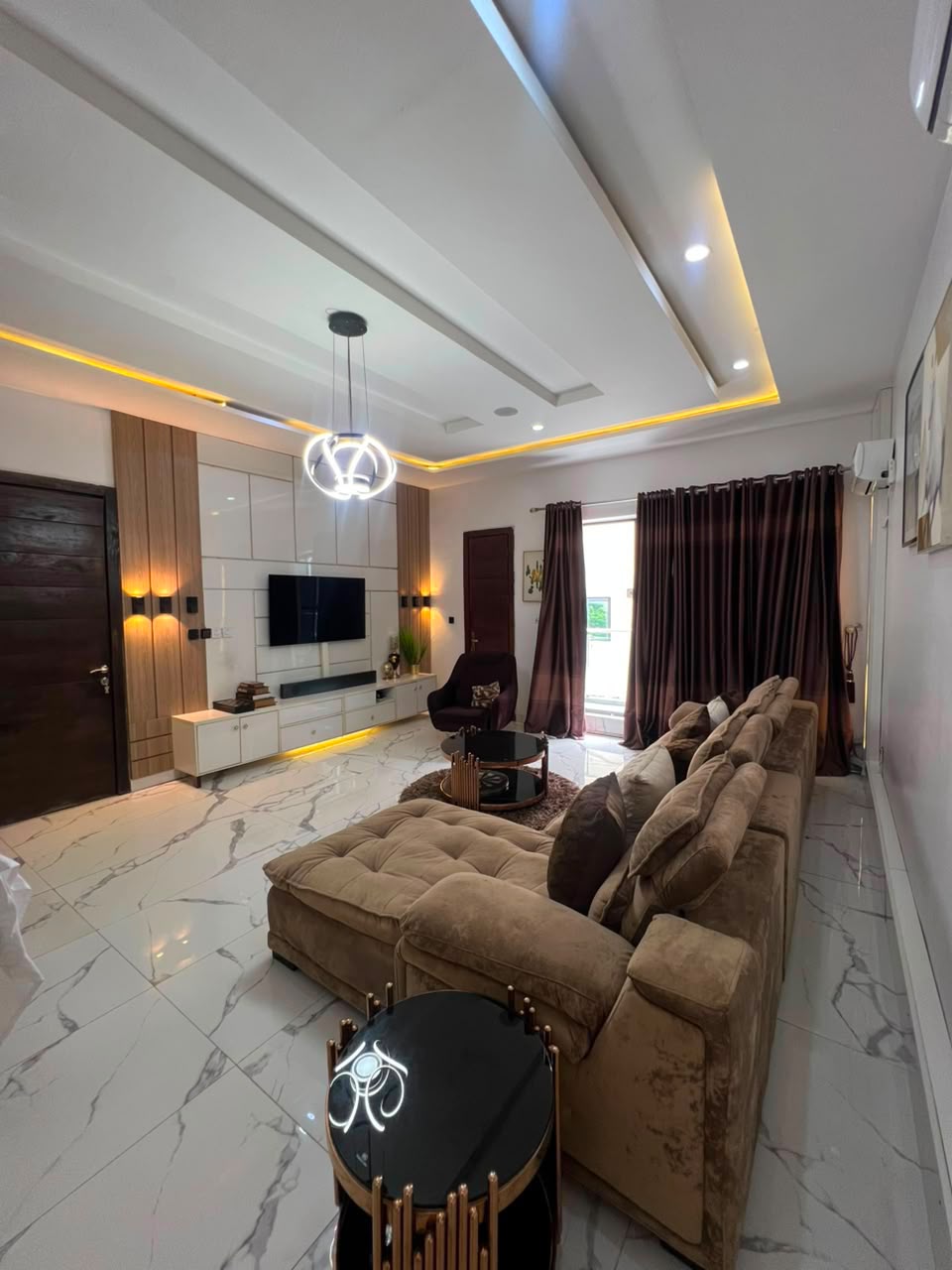 Furnished 3-Bedroom Apartment with Boys' Quarters for Rent in Ikoyi, Lagos - 2