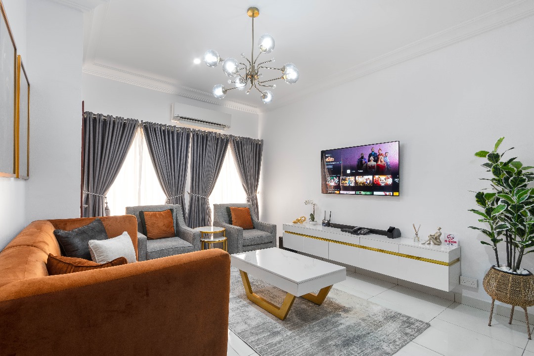 Luxury 2 Bedroom Apartment for Shortlet on Admiralty Way, Lekki Phase 1, Lagos