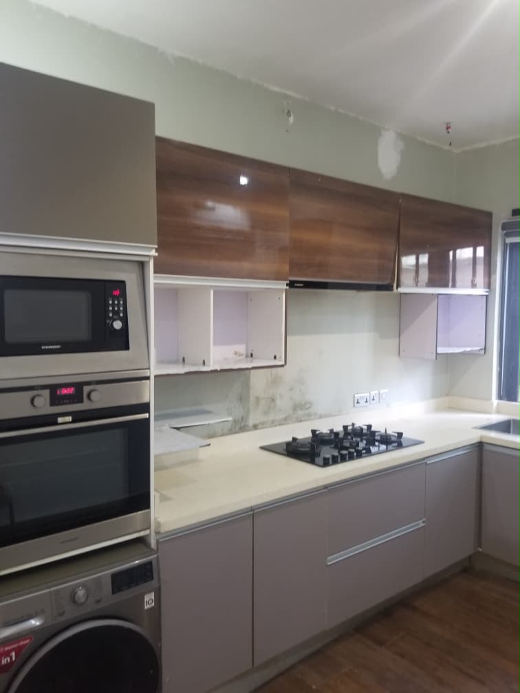 3 Bedroom Serviced Flat for Rent in Lekki Phase 1 - 1