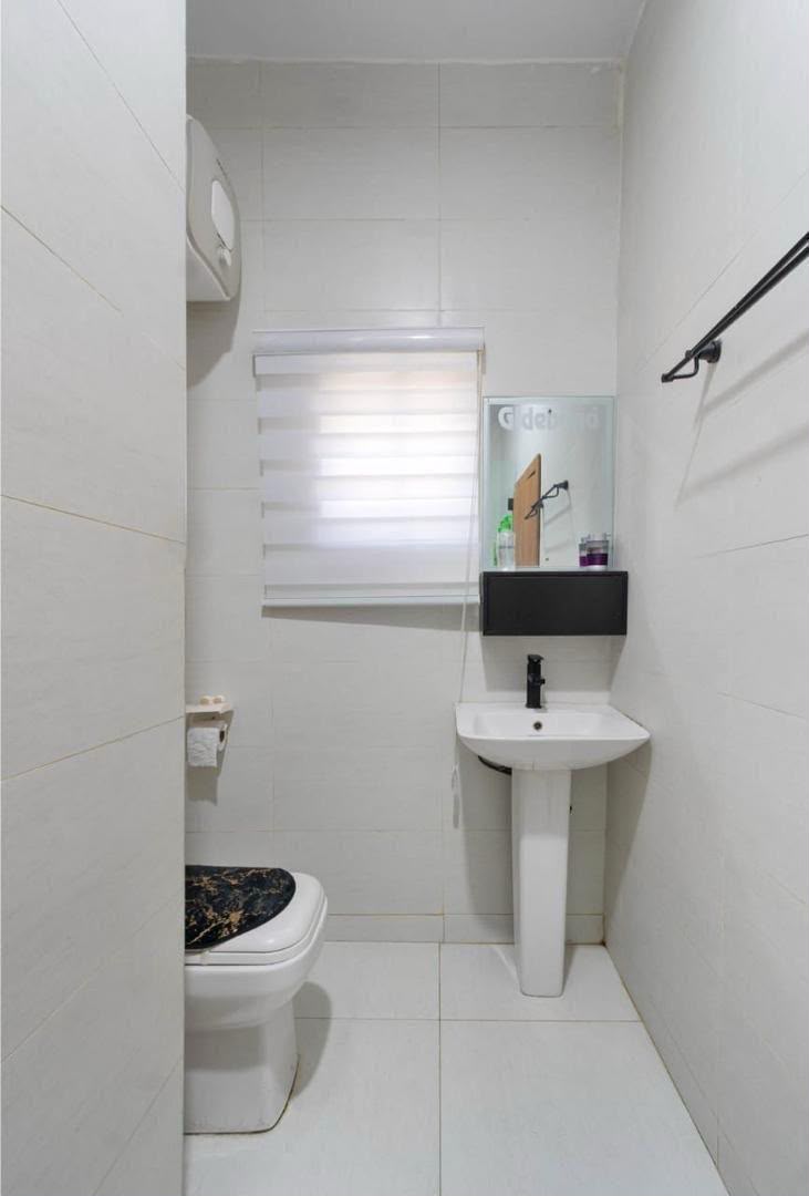 2 Bedroom Flat for Shortlet at Admiralty Way, Lekki Phase 1, Lagos - 14