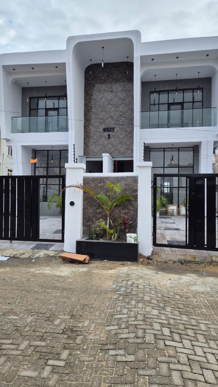 5 Bedroom Semi-Detached Duplex for Sale in Lekki, Lagos