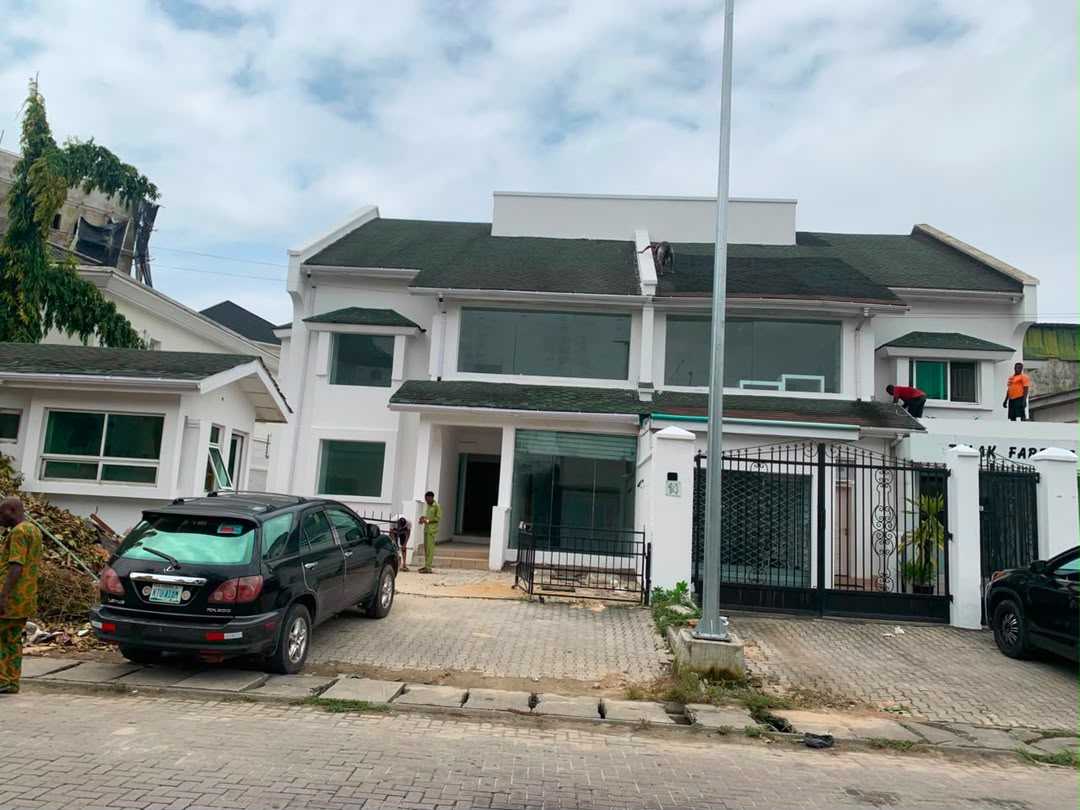 5 Bedroom Office Space for Rent in Lekki Phase 1, Lagos