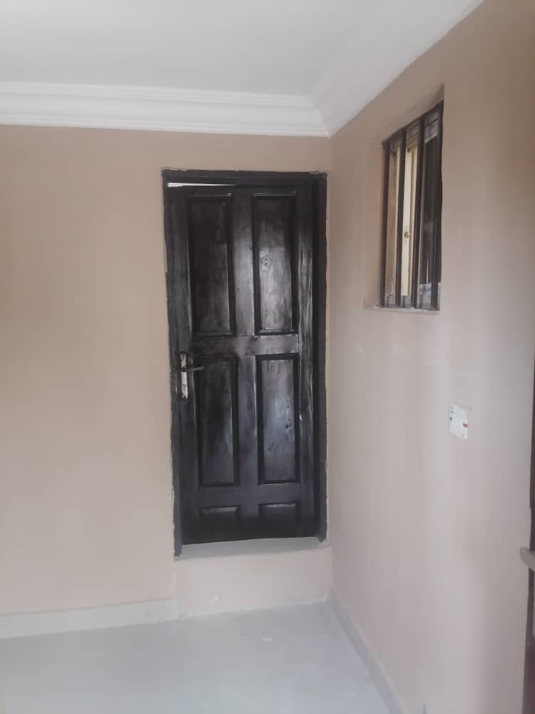 Room for Rent - 12