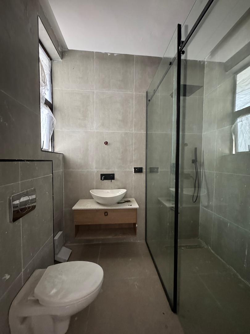 1 Bedroom Flat for Sale in Lekki Right, Lagos - 11