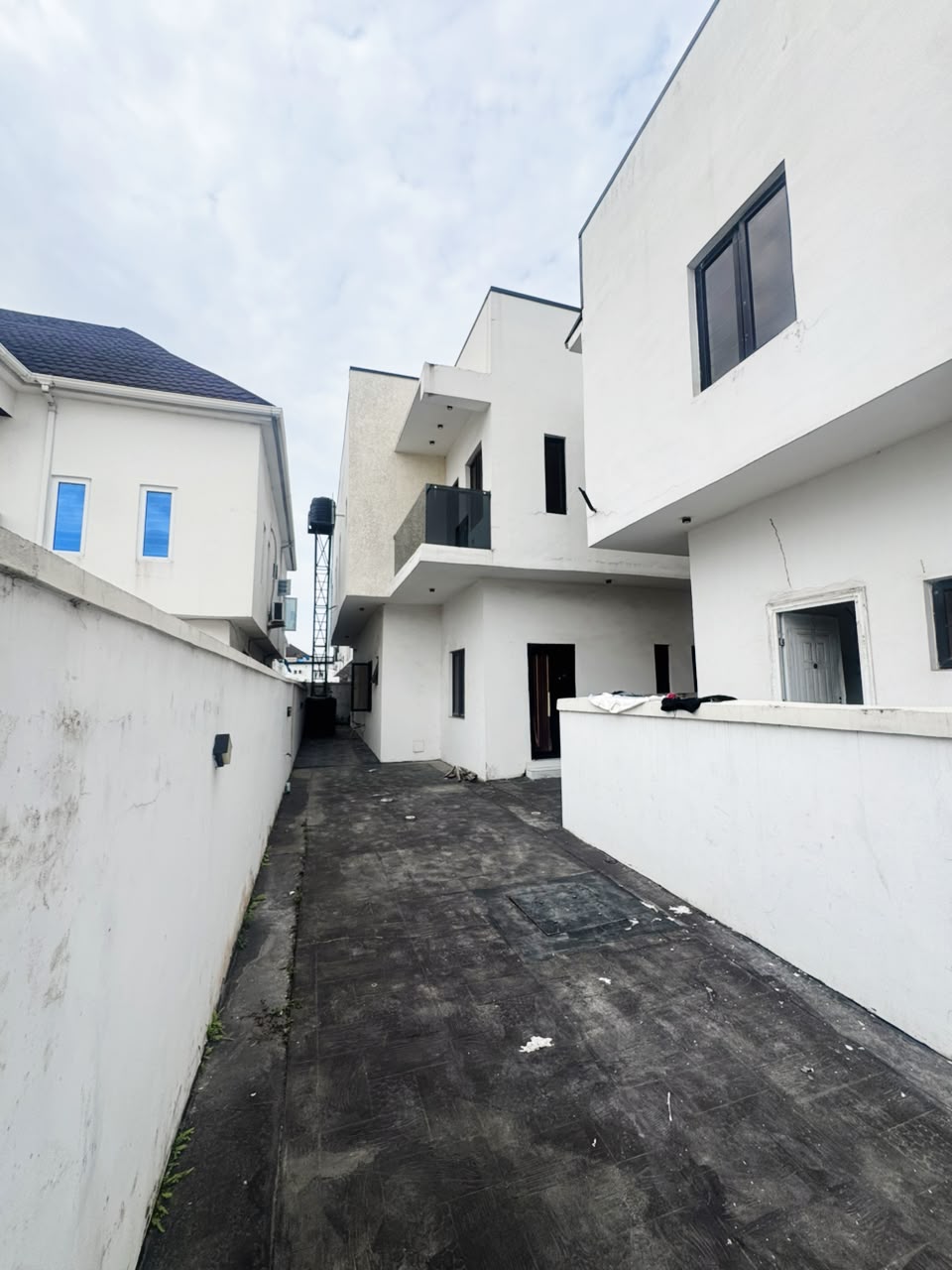 4 Bedroom Duplex for Rent
