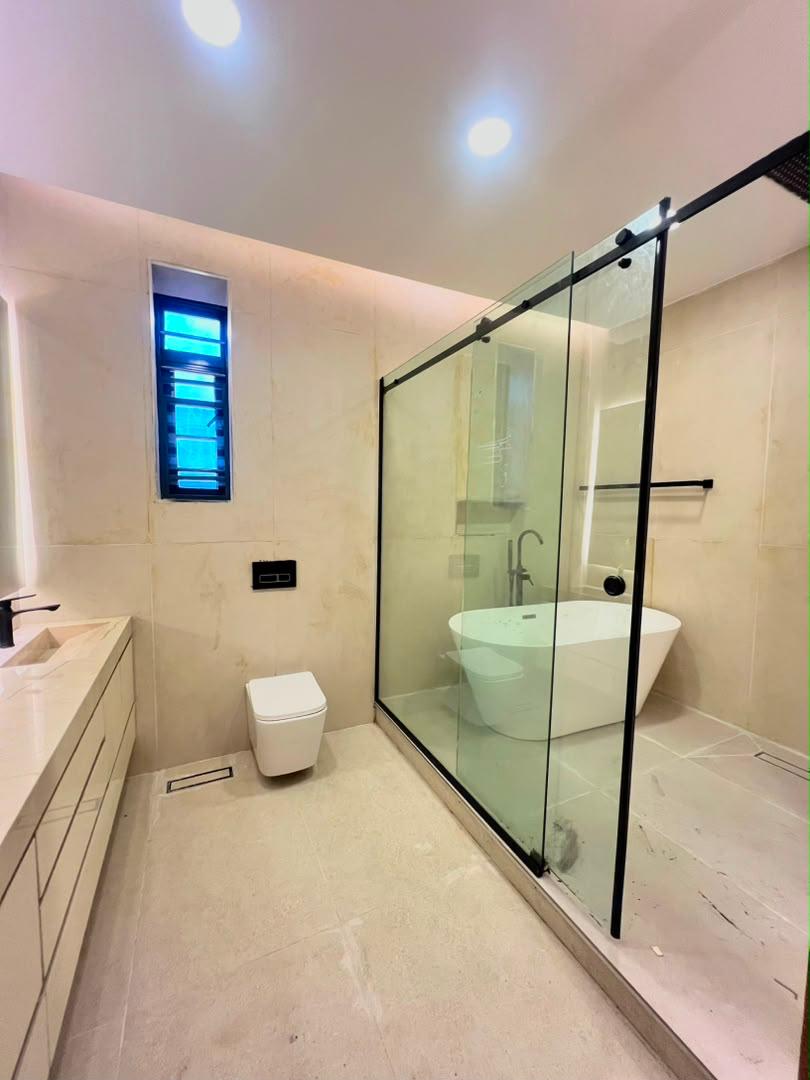 5 Bedroom Duplex for Sale in Lekki Phase 1, Lagos - 14