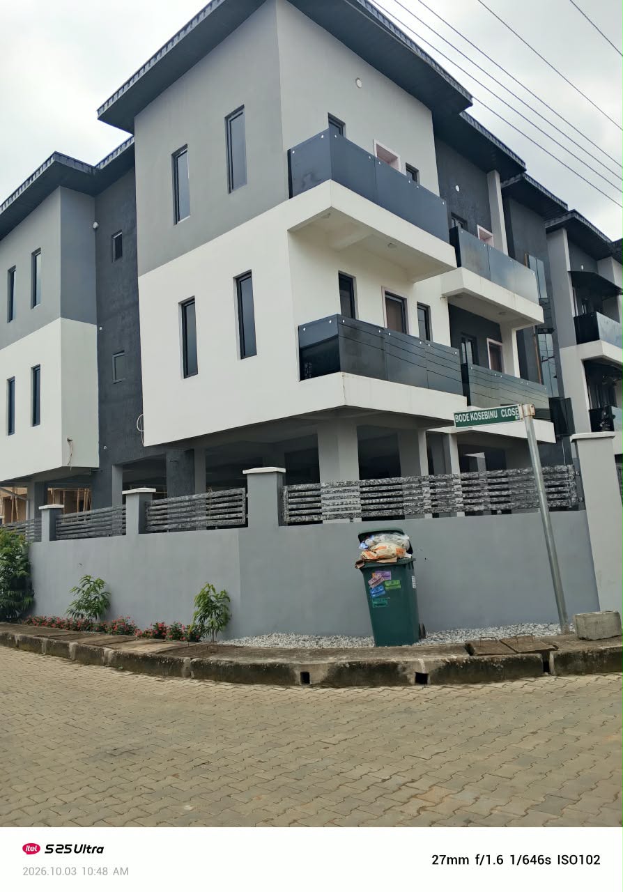 3 Bedroom Flat for Rent in Ikeja, Lagos