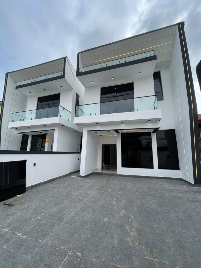 Luxury 5 Bedroom Fully Detached Duplex for Sale in Ikota, Lekki, Lagos