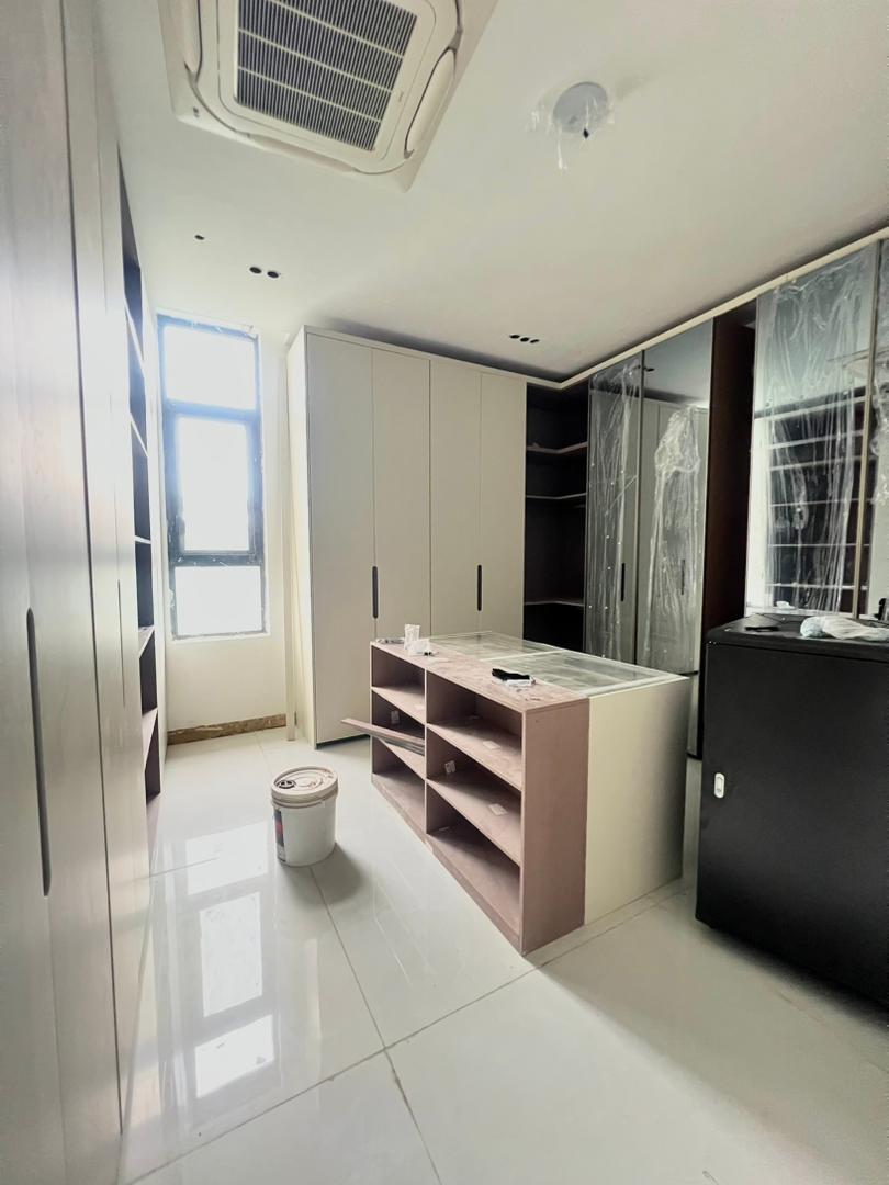 5 Bedroom Fully Detached Duplex for Sale in Banana Island, Lagos - 19