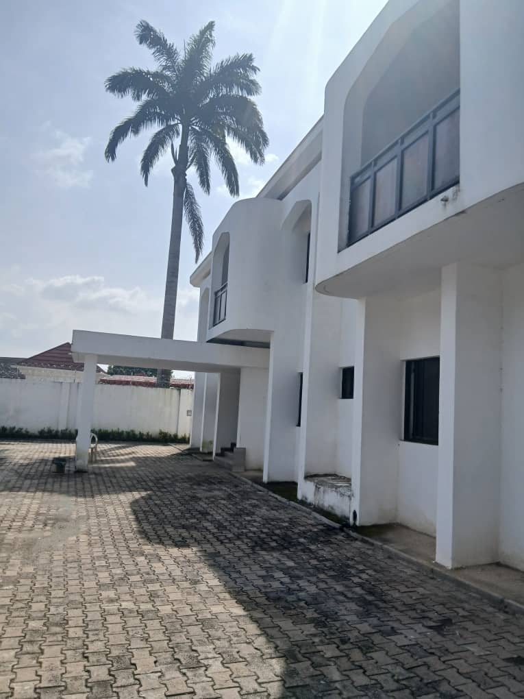 Well Finished Fully Detached Twin 6 Bedroom Duplexes for Rent in Maitama, FCT