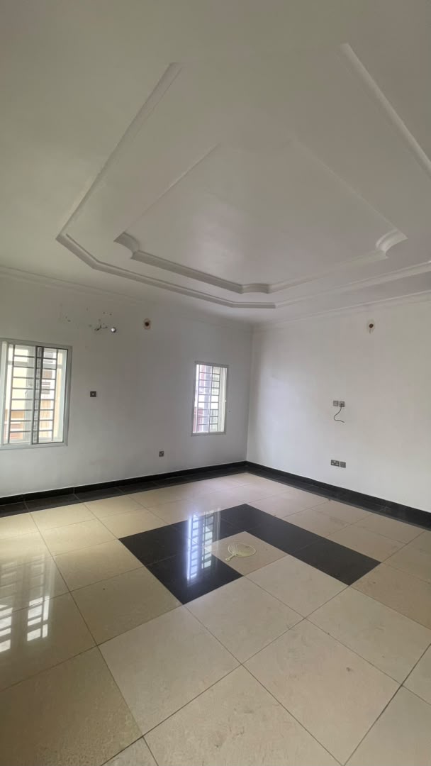 Spacious 5 Bedroom Fully Detached Duplex with BQ for Rent in Lekki, Lagos
