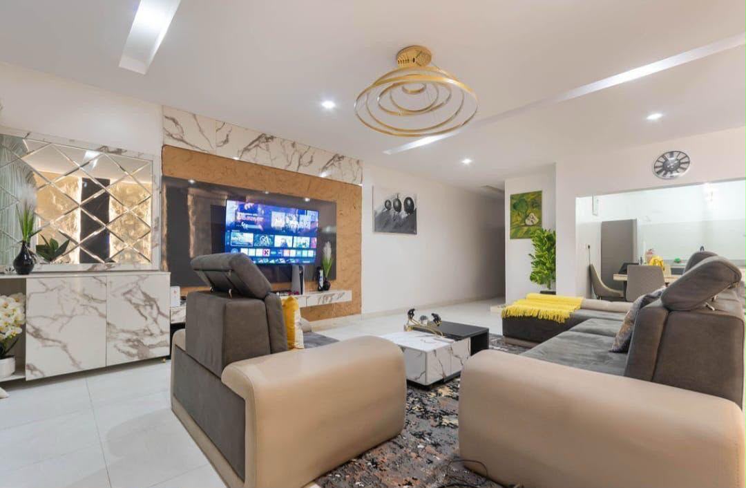 2 Bedroom Flat for Shortlet at Admiralty Way, Lekki Phase 1, Lagos - 11