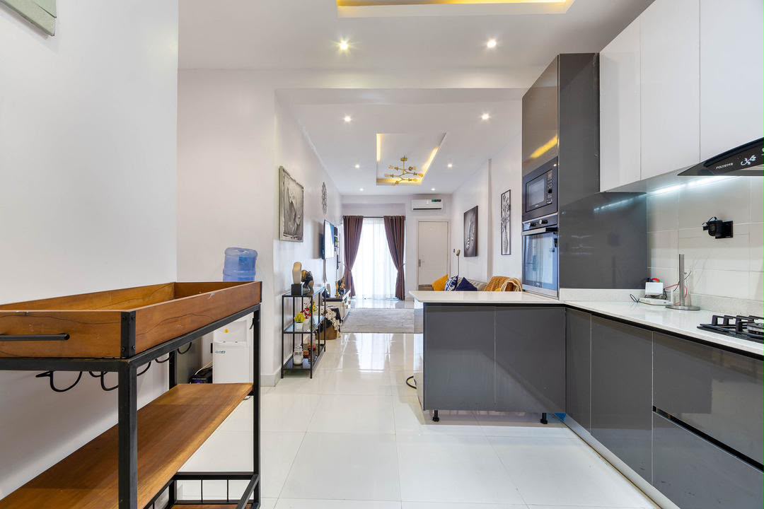 2 Bedroom Apartment with Swimming Pool for Rent in Chisco Ikate, Lagos